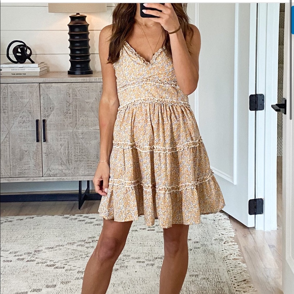 Shop Talulah floral dress, size M